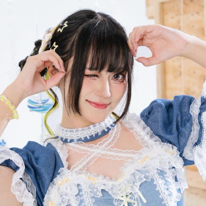 嘉亦Stella